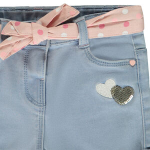 Short vaquero con cinturón para anudar y lentejuelas para bebé niña 