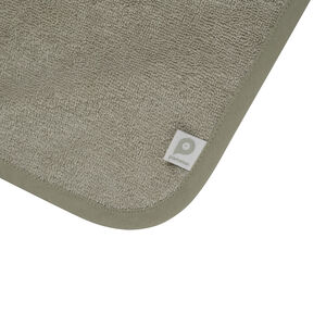 Set de baño con capa y toalla de mano La Vida en la Granja verde 