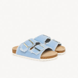 Chanclas azules con doble hebilla y flecos para niña 