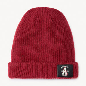 Gorro de punto canalé con parche decorativo para niño 