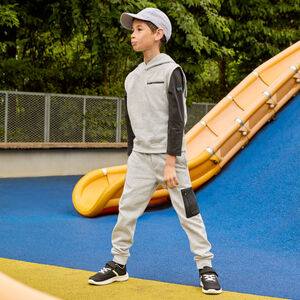 Pantalón jogging de felpa gris jaspeado para niño 