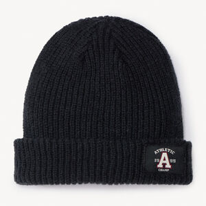 Gorro de punto canalé con parche decorativo para niño 